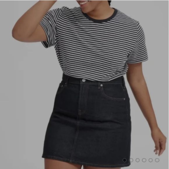 Everlane Dresses & Skirts - NWOT Everlane "The Denim Skirt" in Dark Indigo Rinse Size 27